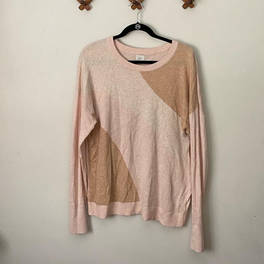 A New Day Sweater XL